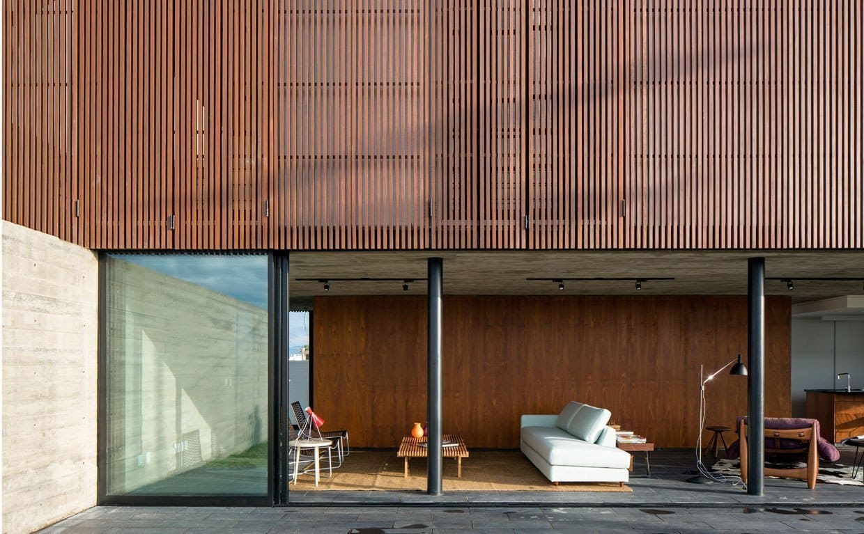 реечный деревянный фасад фото